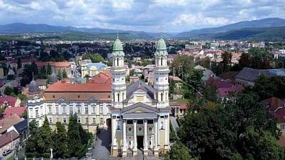ужгород–кишинёв, трансфер из украины в кишинёв, трансфер в кишинёв из закарпатской области, трансфер ужгород–аэропорт кишинёв, ужгород–кишинёв, трансфер ужгород–кишинёв, такси ужгород–кишинёв, трансфер до аэропорта кишинёва, комфортный трансфер, безопасный трансфер, минивэн ужгород–кишинёв, микроавтобус ужгород–кишинёв, такси бизнес-класса, автобус ужгород–кишинёв, заказ трансфера ужгород–кишинёв, трансфер из украины до кишинёва, трансфер до кишинёва из закарпатской области, трансфер ужгород–аэропорт кишинёв, ужгород–кишинів, трансфер з україни до кишинева, трансфер до кишинева з закарпатської області, трансфер ужгород–аеропорт кишинів, ужгород–кишинів, трансфер ужгород–кишинів, таксі ужгород–кишинів, трансфер до аеропорту кишинева, комфортний трансфер, безпечний трансфер, мінівен ужгород–кишинів, мікроавтобус ужгород–кишинів, бізнес-клас таксі, автобус ужгород–кишинів, замовлення трансферу ужгород–кишинів, transfer from uzhhorod to chisinau, uzhhorod–chisinau taxi, chisinau airport transfer, comfortable transfer, safe transfer, minivan uzhhorod–chisinau, minibus uzhhorod–chisinau, business class taxi, uzhhorod–chisinau bus, uzhhorod–chisinau transfer booking, transfer from ukraine to chisinau, uzhhorod region to chisinau transfer, uzhhorod to chisinau airport transfer, אוז'גורוד–קישינב, העברה מאוז'גורוד לקישינב, מונית אוז'גורוד–קישינב, העברה לשדה התעופה בקישינב, העברה נוחה, העברה בטוחה, מיניבוס אוז'גורוד–קישינב, מיני ואן אוז'גורוד–קישינב, מונית מחלקת עסקים, אוטובוס אוז'גורוד–קישינב, הזמנת העברה אוז'גורוד–קישינב, העברה מאוקראינה לקישינב, העברה מאזור אוז'גורוד לקישינב, העברה משדה התעופה באוז'גורוד לקישינב, 乌日哥罗德–基希讷乌, 从乌克兰到基希讷乌的接送服务, 从乌日哥罗德地区到基希讷乌的接送服务, 乌日哥罗德–基希讷乌机场接送, 乌日哥罗德–基希讷乌出租车, 舒适接送, 安全接送, 商务舱出租车, 乌日哥罗德–基希讷乌小型面包车, 乌日哥罗德–基希讷乌中型巴士, 乌日哥罗德–基希讷乌大巴, 在线预订接送服务, 乌克兰至基希讷乌的接送服务, 基希讷乌机场接送, 官方许可的接送服务